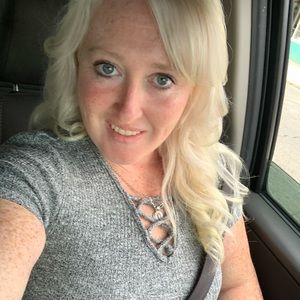 Meet your Posher, Constance